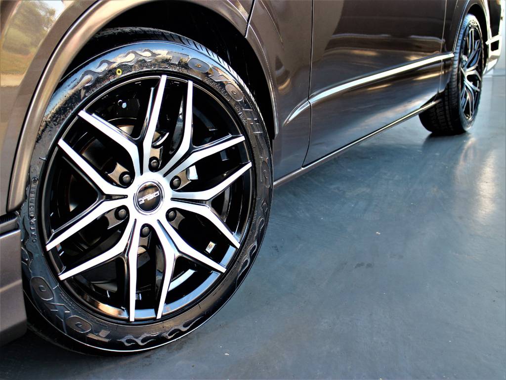 CRSリーガルフェンダー！　TOYO H20タイヤ！　DELF01　18インチアルミホイール！