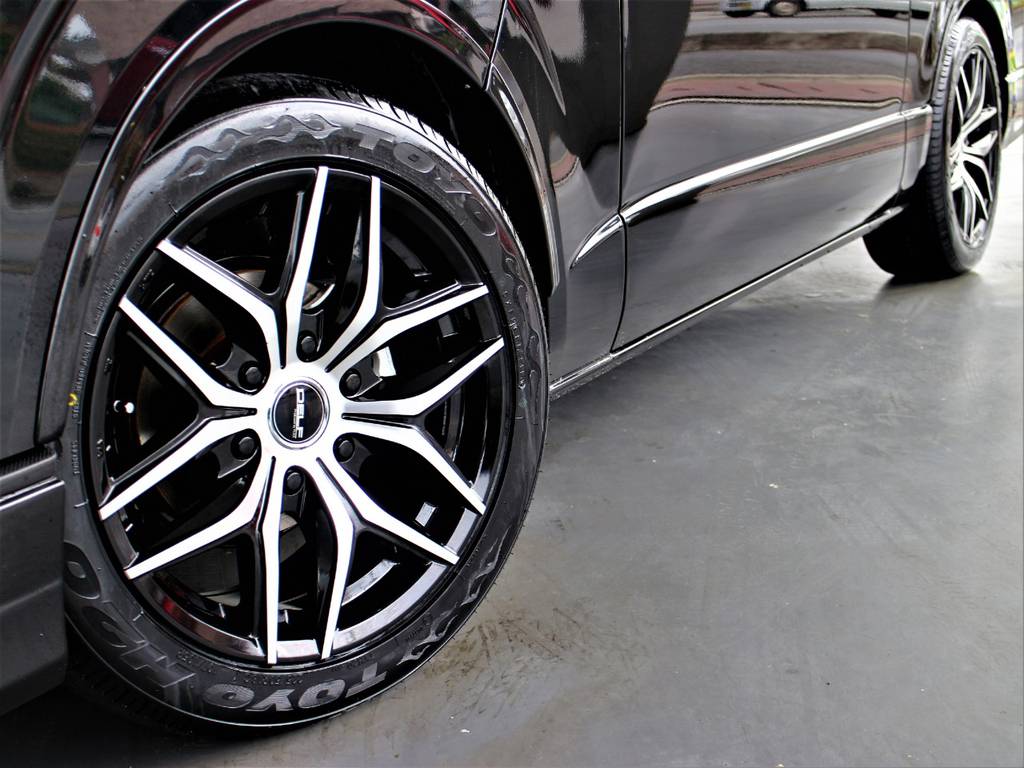 CRSリーガルフェンダー！　TOYO H20タイヤ！　DELF01 18インチアルミホイール！