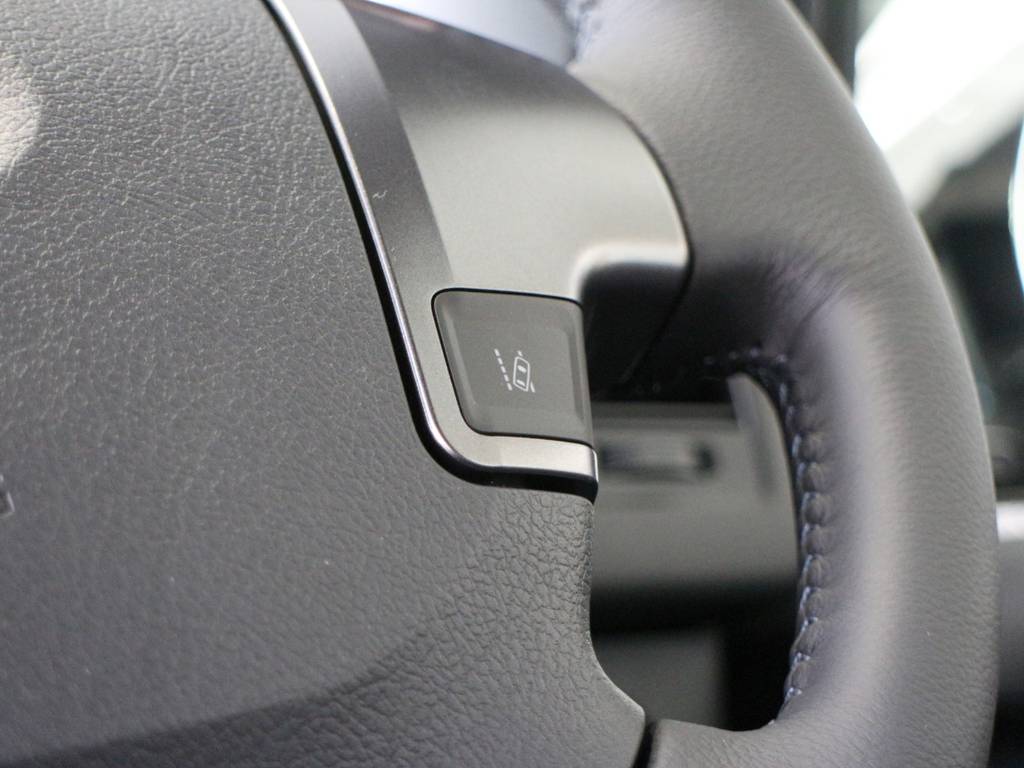 車線はみ出しアラート（レーンディパーチャーアラート）！