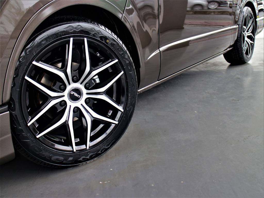 TOYO H20タイヤ！　DELF01　18インチアルミホイール！　CRSリーガルフェンダー！
