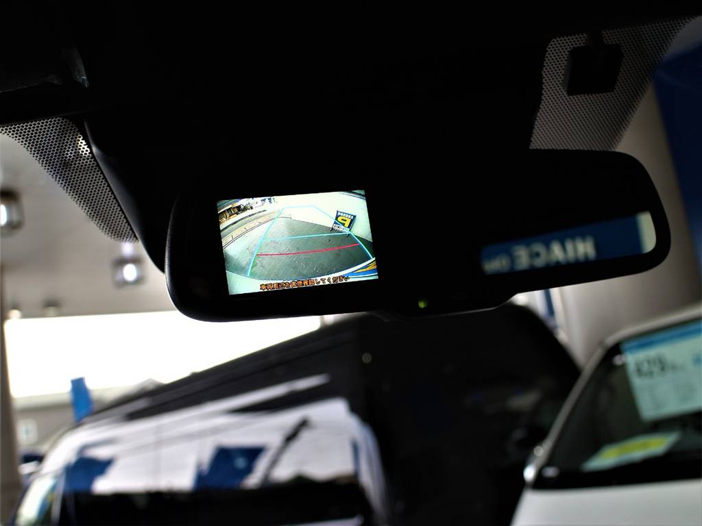 バックカメラ内臓自動防眩インナーミラー！
