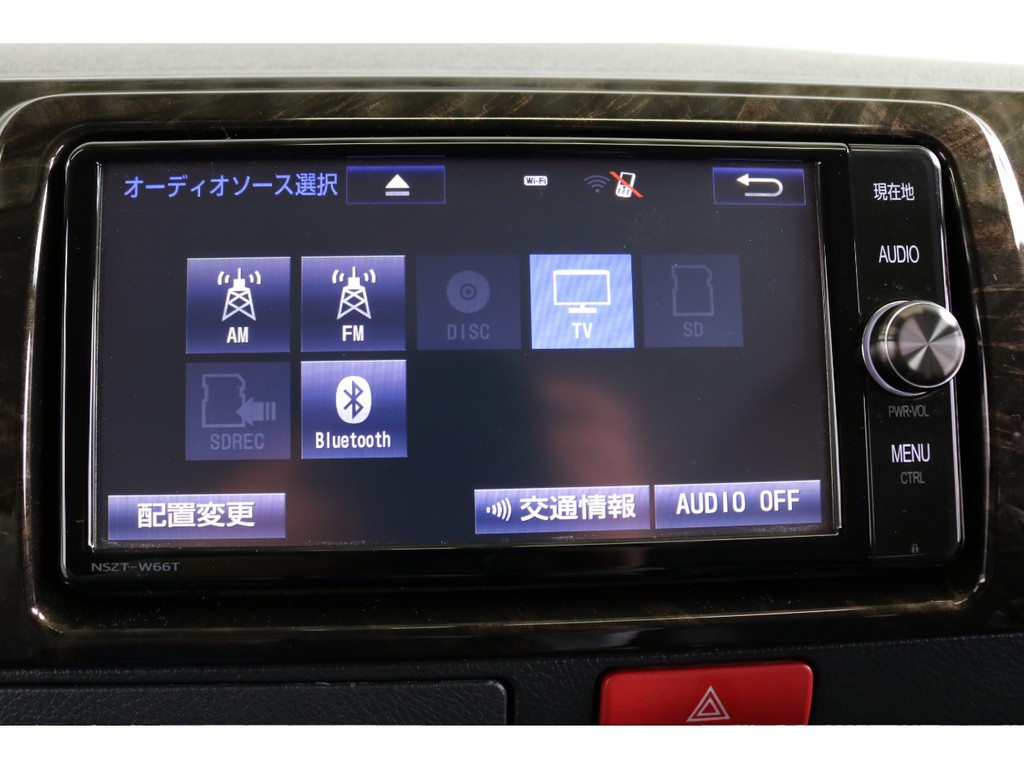トヨタ純正ＳＤナビ装備車！フルセグやBluetooth対応とオーディオ関連完璧です！
