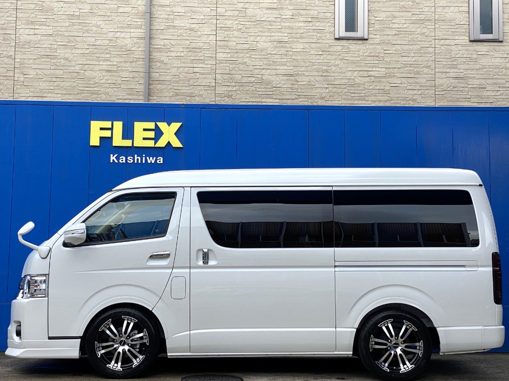 １．５インチローダウン！！メーカーオプション パワースライドドアもついてますよ☆