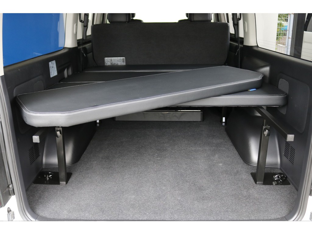 このオリジナルベットキットパネルは取り外しが可能となっているため、荷物が多い時には使い勝手が良い仕様となっております！