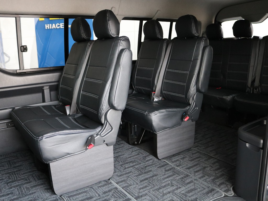 10名乗車定員☆綺麗な内装☆