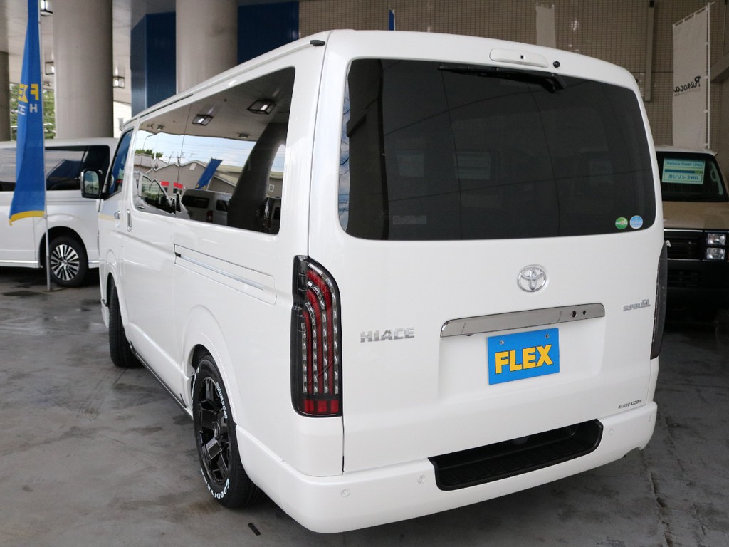 新型！ハイエース！ダークプライムⅡ(特別仕様車)☆