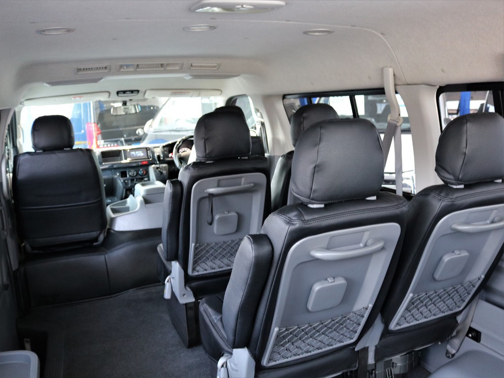 10名乗車定員！広い車内♪