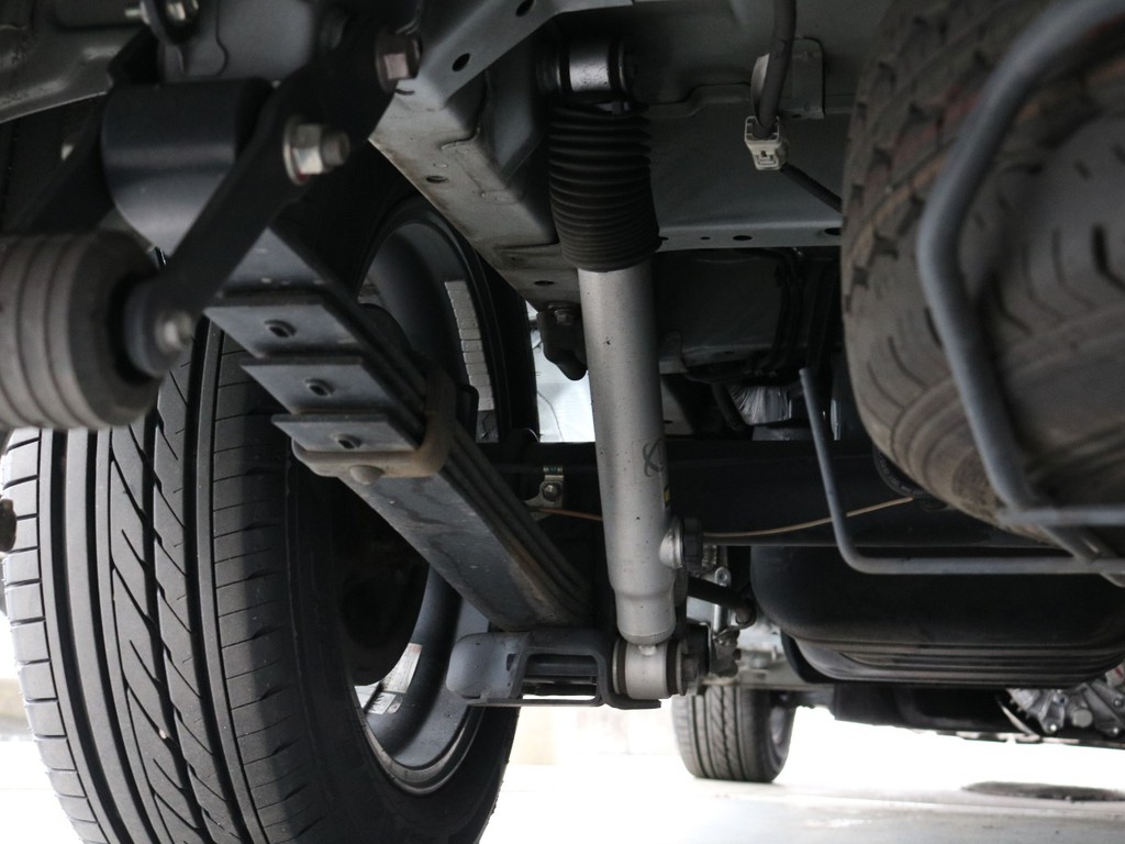 ショックアブソーバー☆ローダウン！小さなお子様でも乗り降り楽々♪