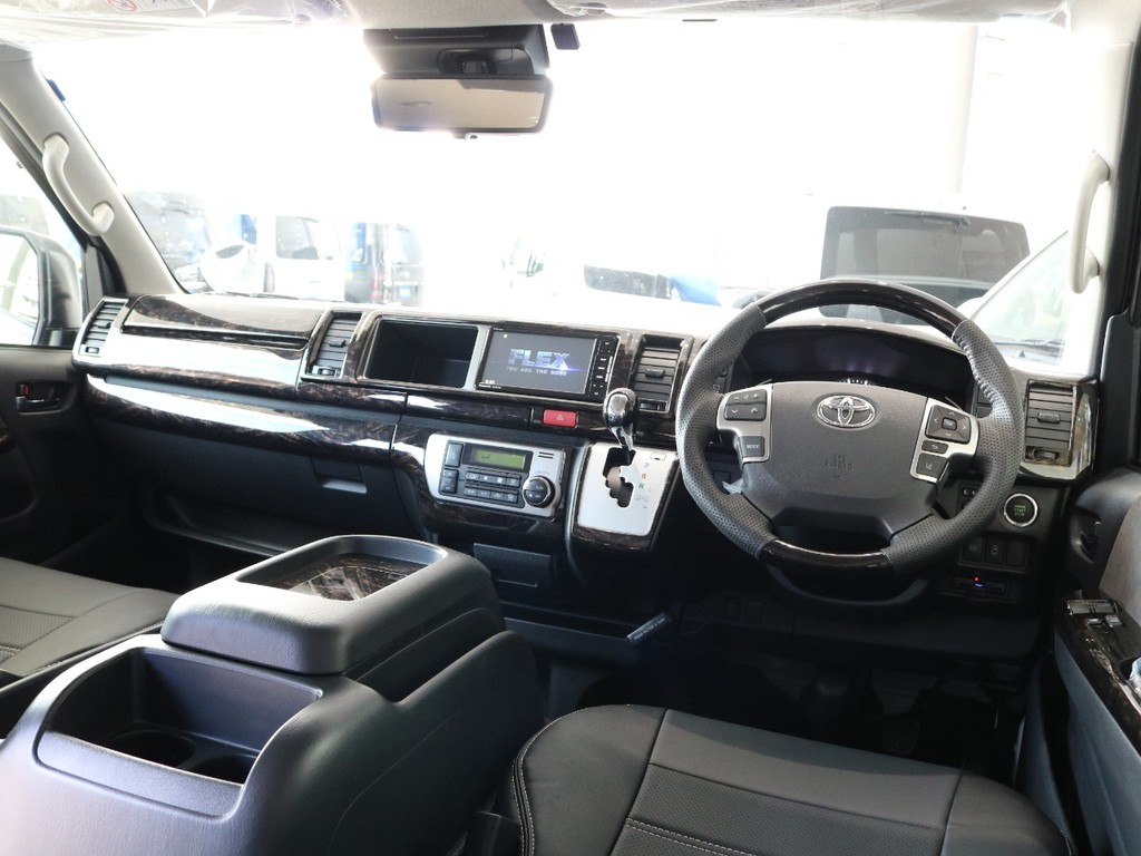 シルクブレイズインテリアパネル☆インテリアシフトノブ☆インテリアコンビステアリング☆(マホガニー調黒木目)