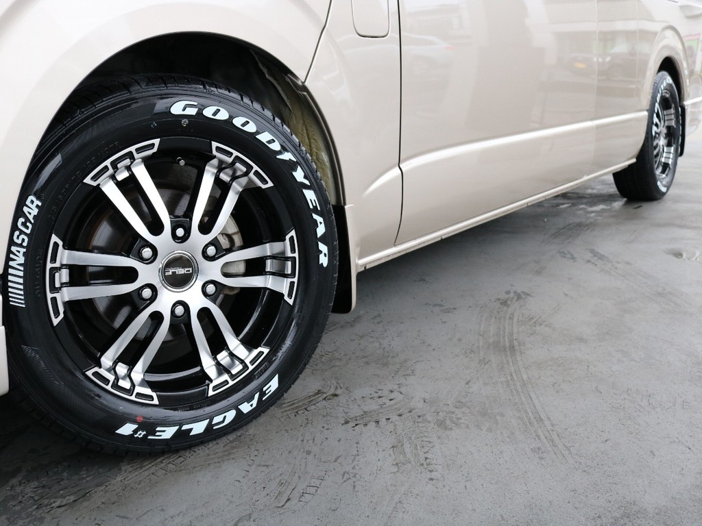 FLEXオリジナルDELF02　17インチアルミホイール☆グッドイヤーイーグルナスカータイヤ！☆