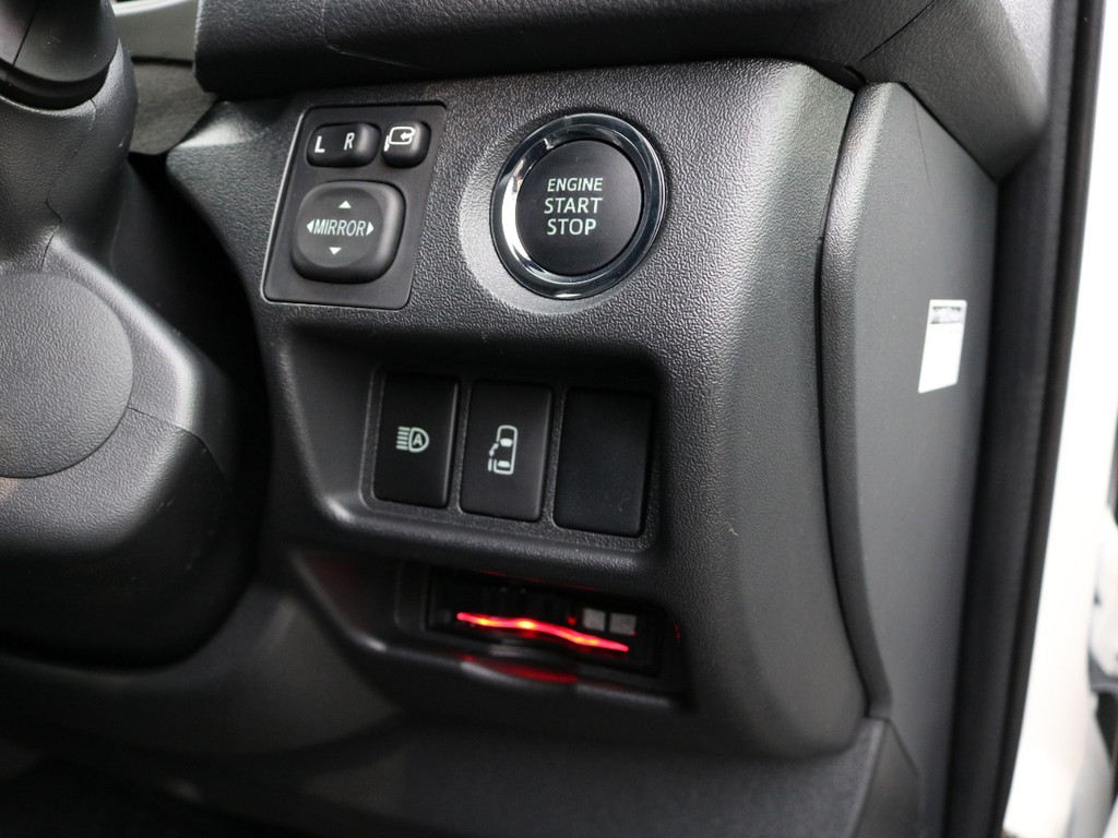 スマートキー＆プッシュスタート☆オートマチックハイビーム☆ETC☆左側オートスライドドア