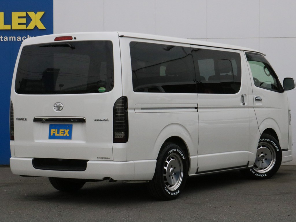 カスタム済みディーゼル4WD車両入庫致しました！