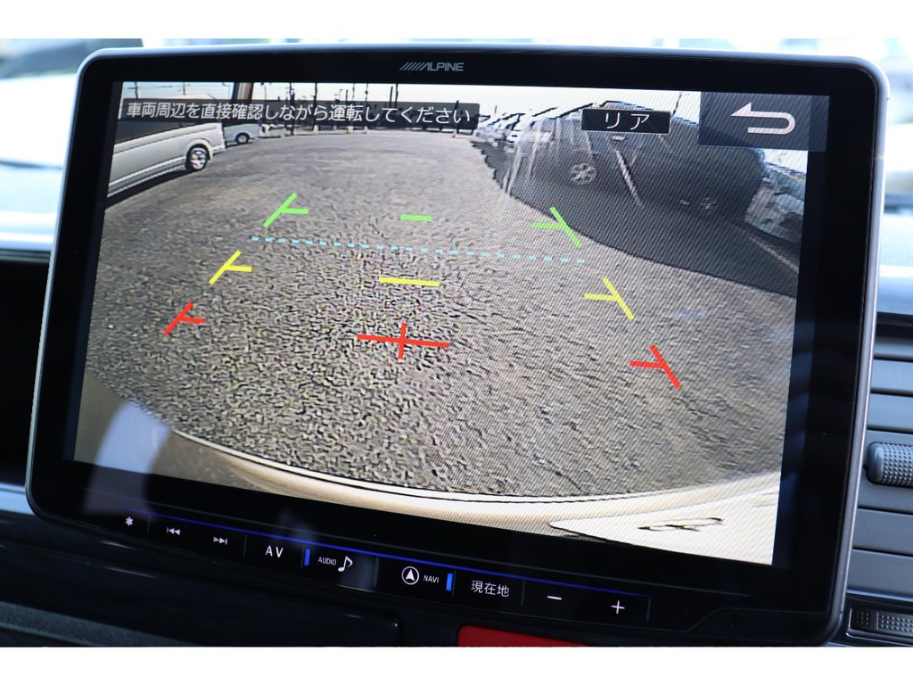 有ると安心のバックカメラ付き！