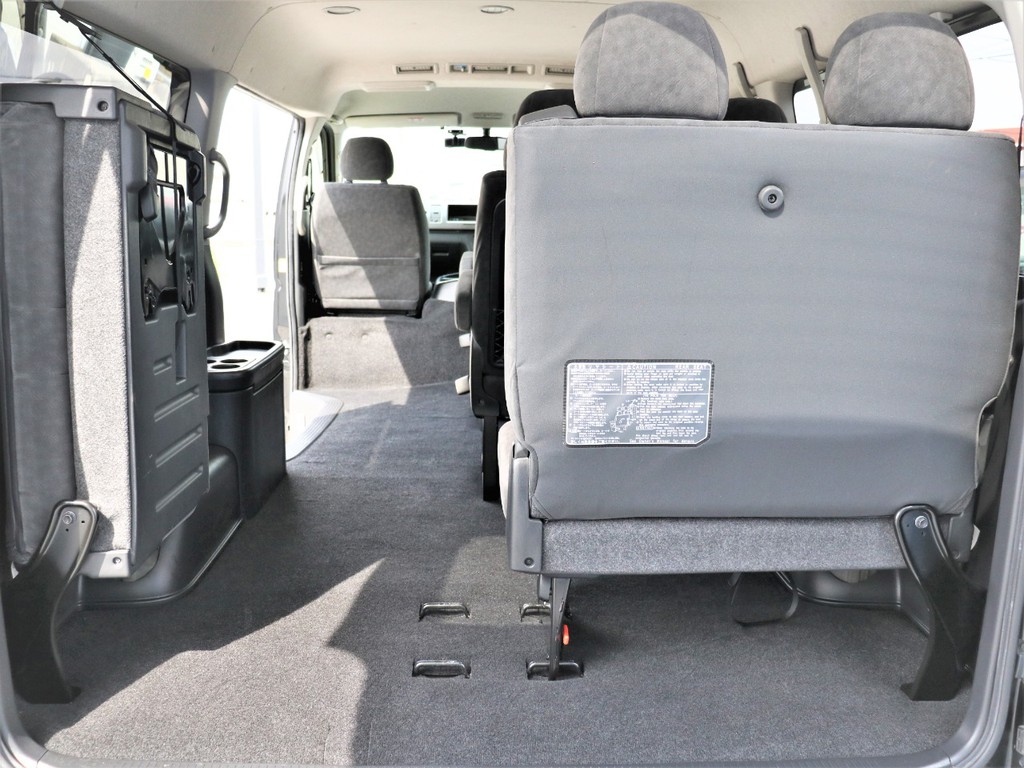 もちろん納車前にも点検整備を行い、オイル類や消耗品の交換を行います！また最終仕上げを行いご納車をさせていただきます！