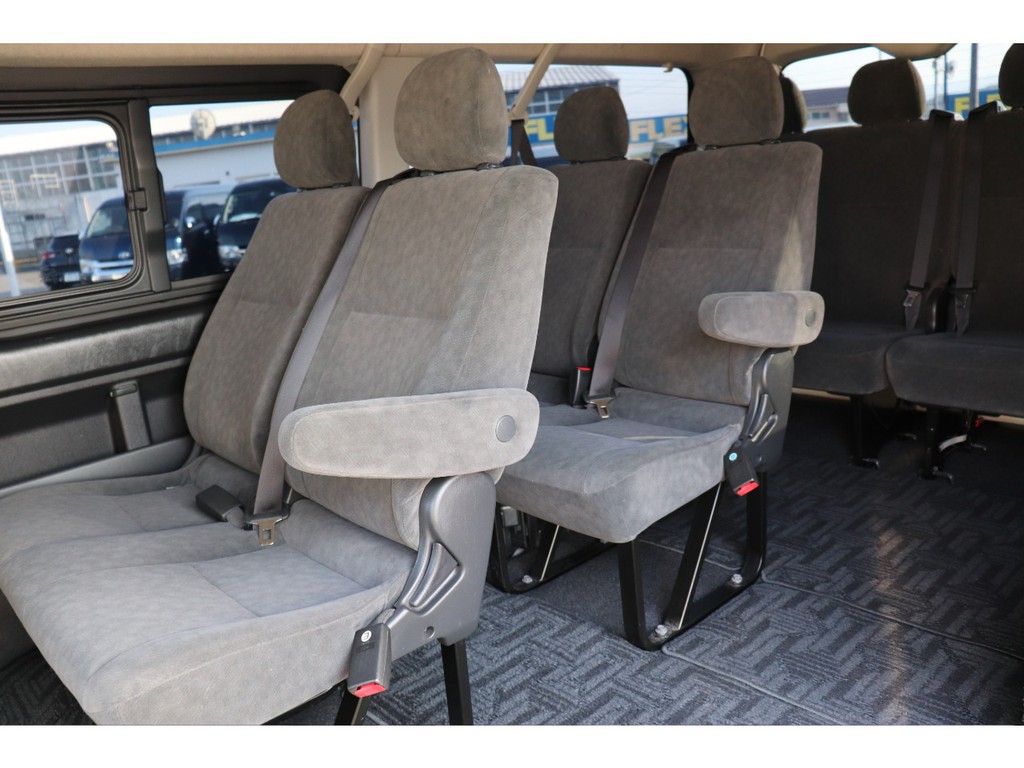 １０人乗りワゴンＧＬ！