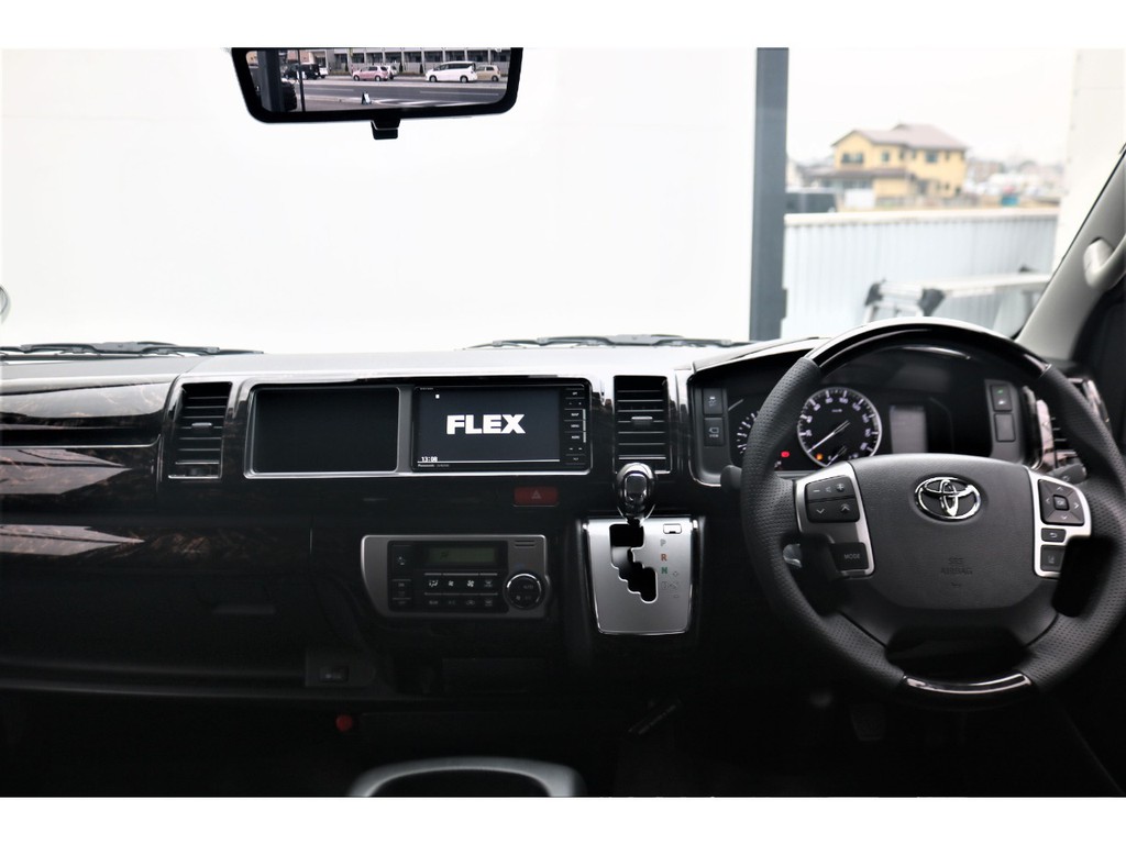 高級感のあるインテリアパネルセット付