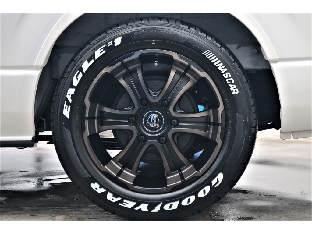 オリジナル１７インチアルミホイール＆グッドイヤーナスカータイヤ