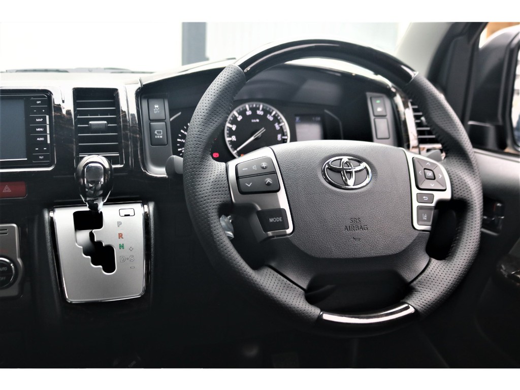 インテリアパネルとコンビのハンドル！