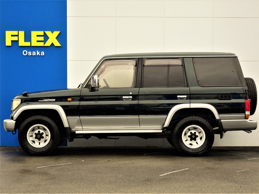新車当時一番人気だったグリーンⅡカラー。ボディも綺麗な状態を維持しております。