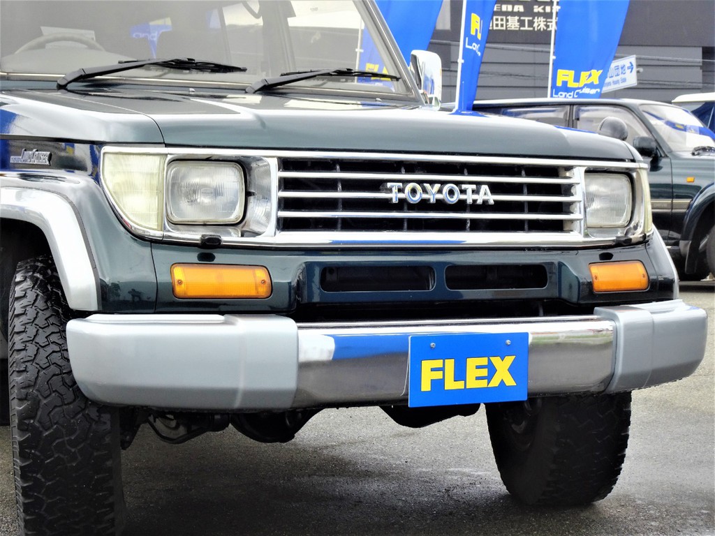 フロントフェイス。
