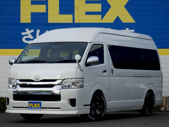 グランドキャビンベースのオットマン付き４キャプテンシート！ファインテックツアラー