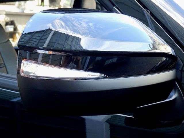 AVEST LEDウインカーミラー装備済み