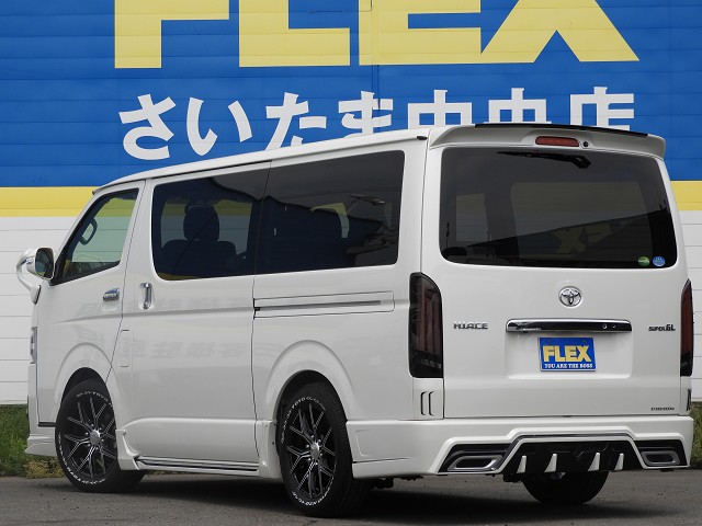 ハイエースフリークや車好きの方からはもちろん、車に興味ない方からも一目置かれる存在感です！