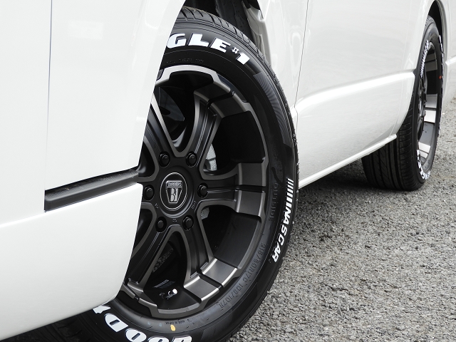 FLEX限定カラー　バルベロ１７インチ＆ナスカータイヤ