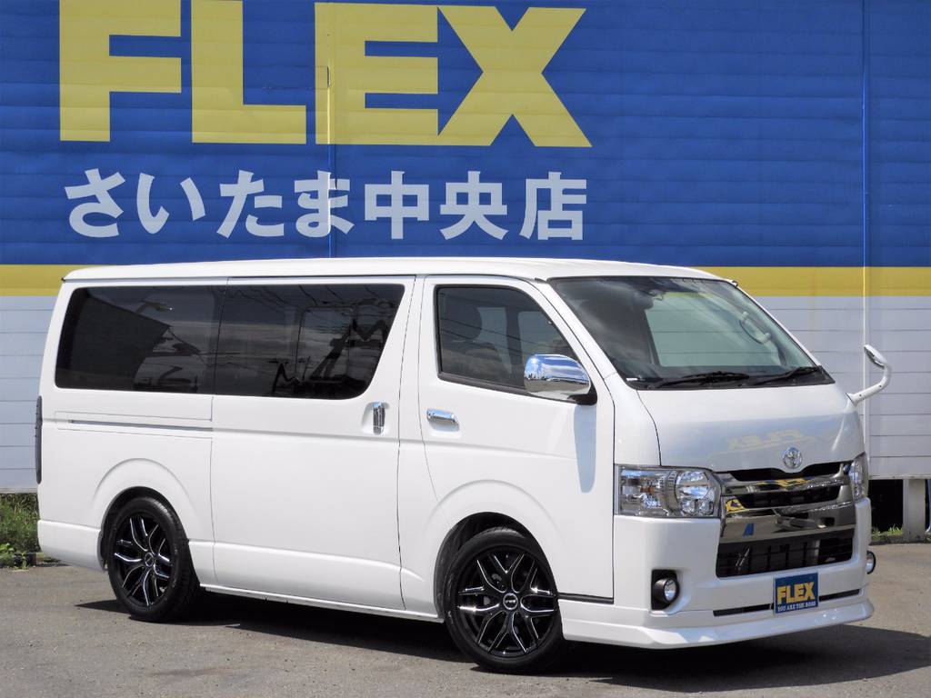 パールホワイトのボディが美しいです(^^)/