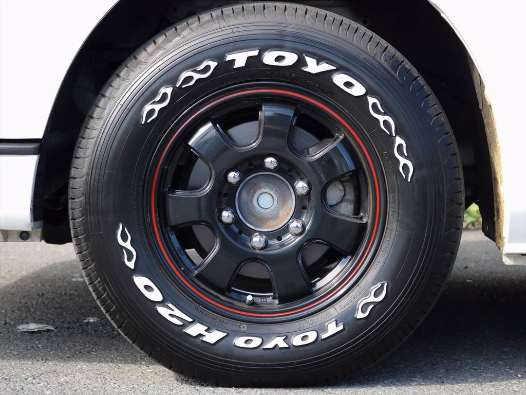 車検対応ＴＯＹＯ製ＬＴタイヤ！！１５インチアルミホイール♪