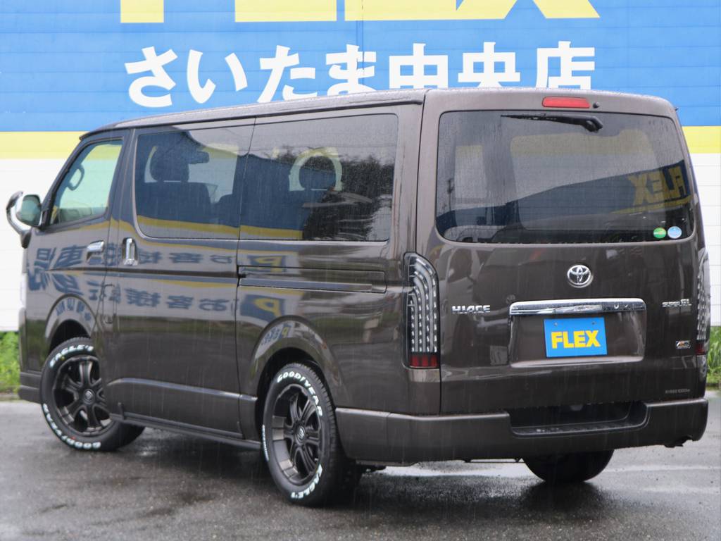 2.8クリーンディーゼルに４ＷＤ！50THアニバーサリー専用カラー【グラファイトメタリック】です！！