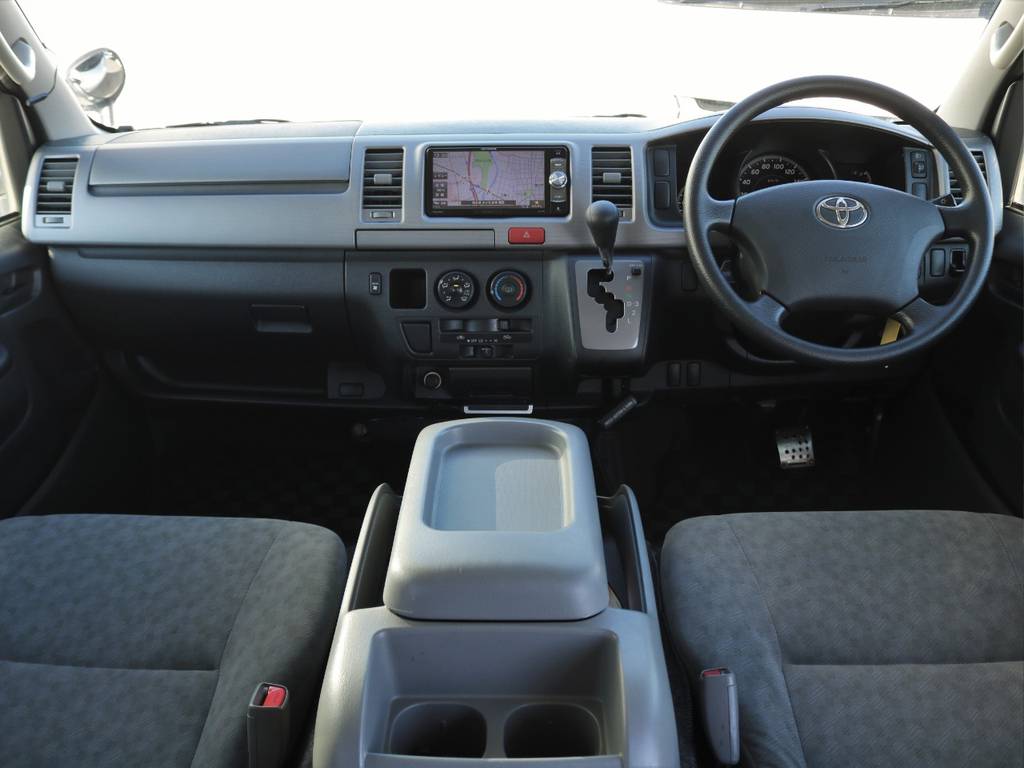 運転席が高く見切りが良く運転しやすいですよ！