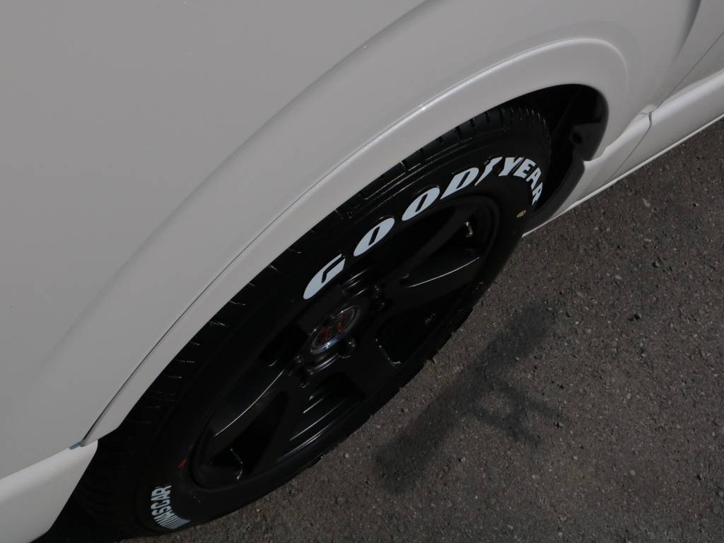 オーバーフェンダーも取り付け済です！