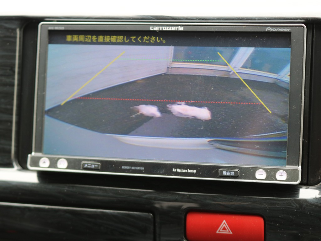 嬉しいバックカメラ搭載☆