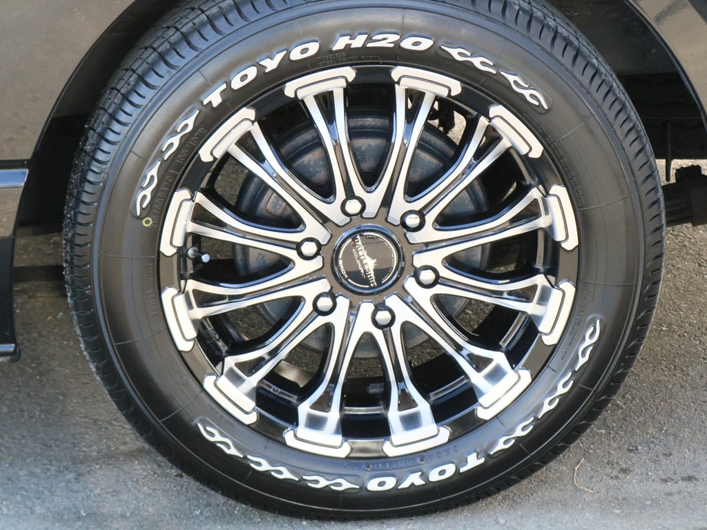 バトルシップ17インチアルミホイール×TOYO　H20ホワイトレタータイヤ♪