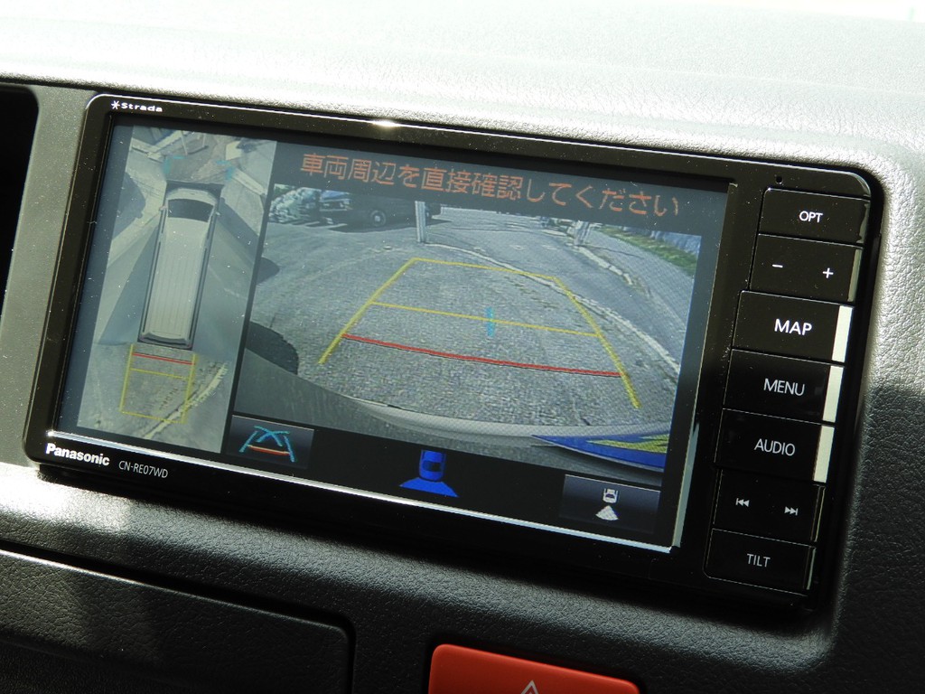 駐車時もバックカメラで周囲をご確認いただけます♪