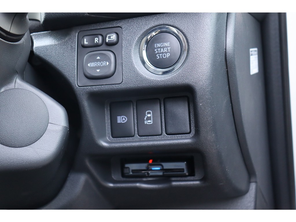 プッシュスタート/パワースライドドアスイッチ/ビルトインＥＴＣはこちらです！