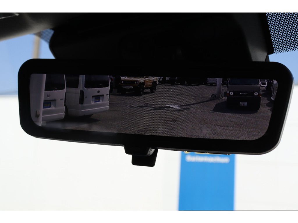 デジタルインナーミラー装着済み！