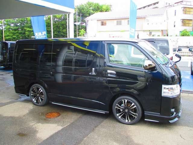 フルエアロ仕様車こそのこの迫力！威厳！風格！箱車の王者に相応しいたたずまい♪