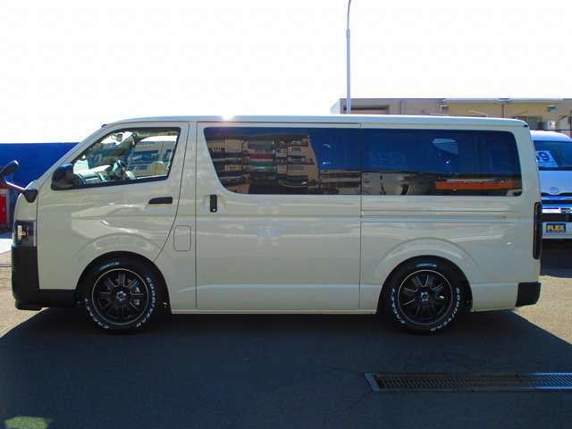 この低フォルムがカッコいい！低い箱車で現場に急行！目立ちまくりですねっ♪