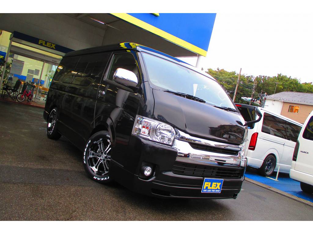 さぁ大人気のトリプルナビパッケージ車を手に入れてみませんかっ♪まずは現車をご覧ください！皆様のご来店お待ちしております♪！！！