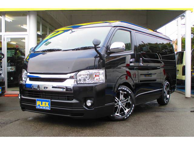 漆黒のトリプルナビパッケージ車が完成致しました！ファミリーに大人気の仕様ですよっ♪威厳・風格文句無しの一台ですよぉ♪