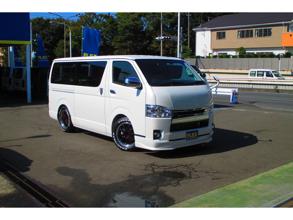 このスタイリッシュな姿をご覧下さい！フロントリップは４１５コブラのクリーンルックⅢタイプＲを装着！商品ラインアップに載っていない知る人ぞ知るフロントリップですよっ♪