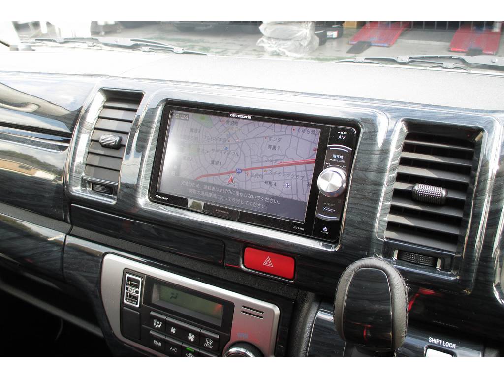 当然ナビも装着済み！信頼のパイオニア製をインストール！車両価格に含まれてますので追加で頂く事は御座いません！！！