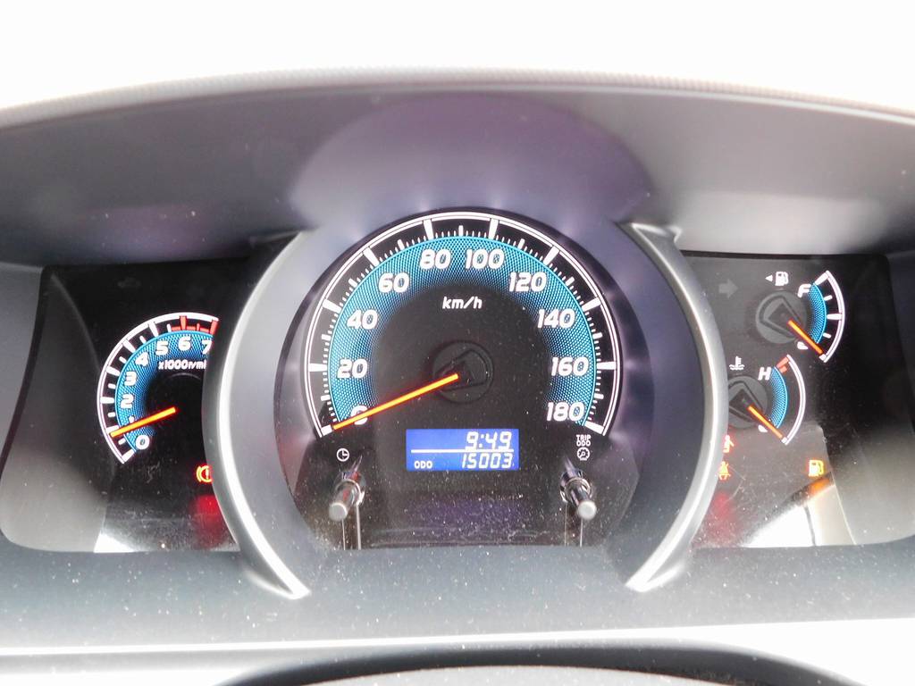 １５０００キロ台の低走行車！大切に乗られてきた一台ですよぉ♪