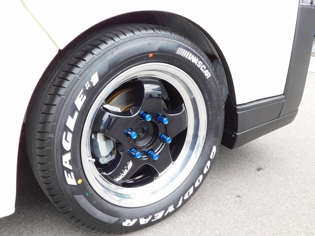 足元をキメるのは人気のＷＯＲＫ製Ｓ１ＨＣ・１７インチ！スポーティで深リム！言うことありませんねっ♪