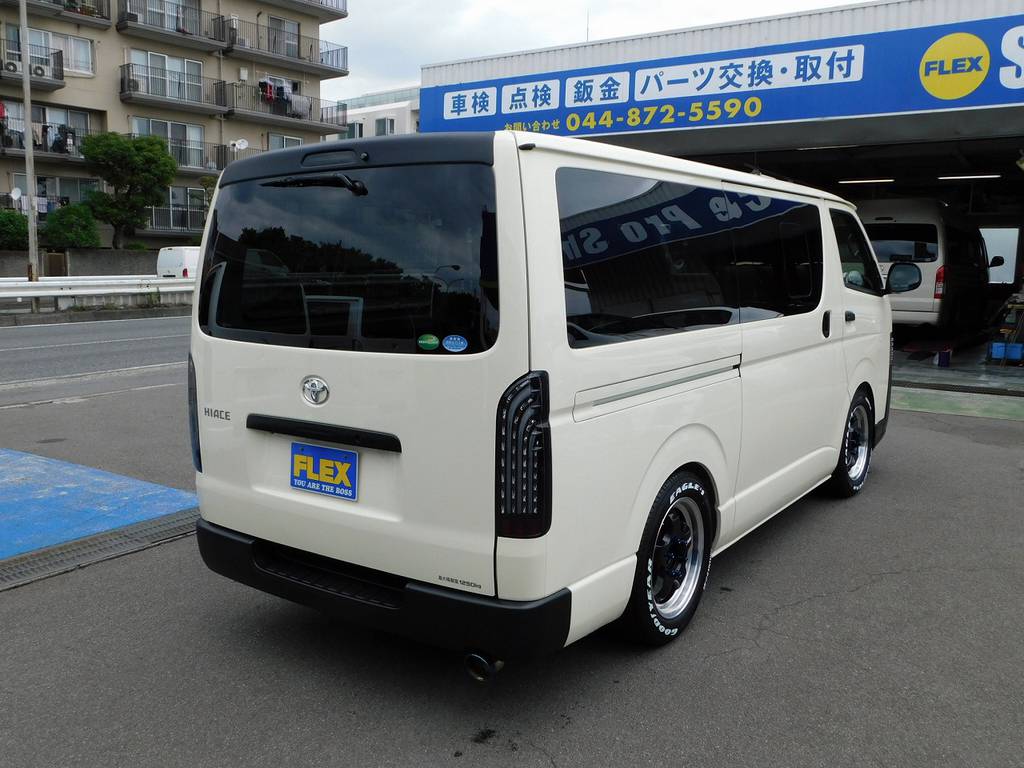ライトイエローとマットブラックのコラボレーション！ＬＥＤテールはフレックスオリジナルの煌♪光は鮮烈！カッコいいです♪