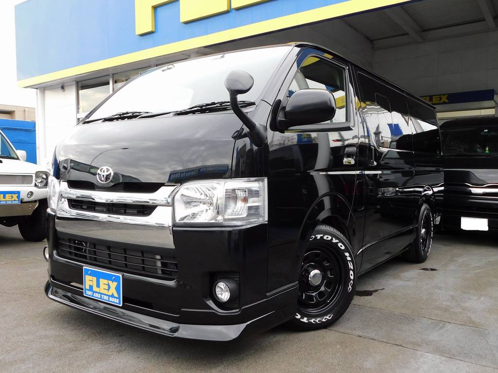 高年式のハイエースカスタム車！希少９人乗り！仕事で大活躍する事間違い無しの一台ですよっ！！！