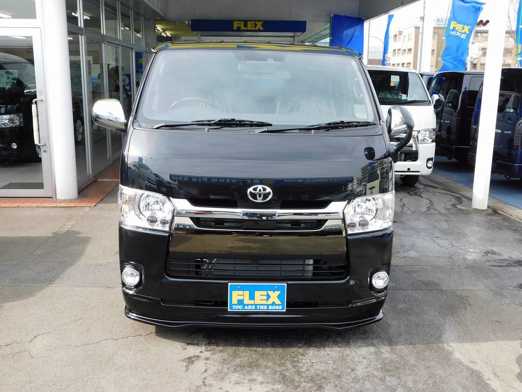 スタイリッシュなフロントフェイス♪ＴＳＳ装着車ですので安全装備も抜かり無しですよっ♪