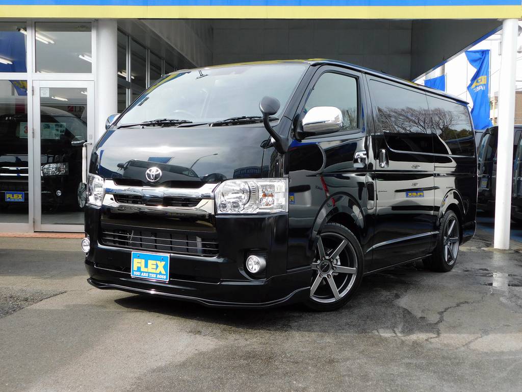 人気の５０ＴＨアニバーサリーリミテッド入庫致しました♪漆黒のベッドキットカスタム車！